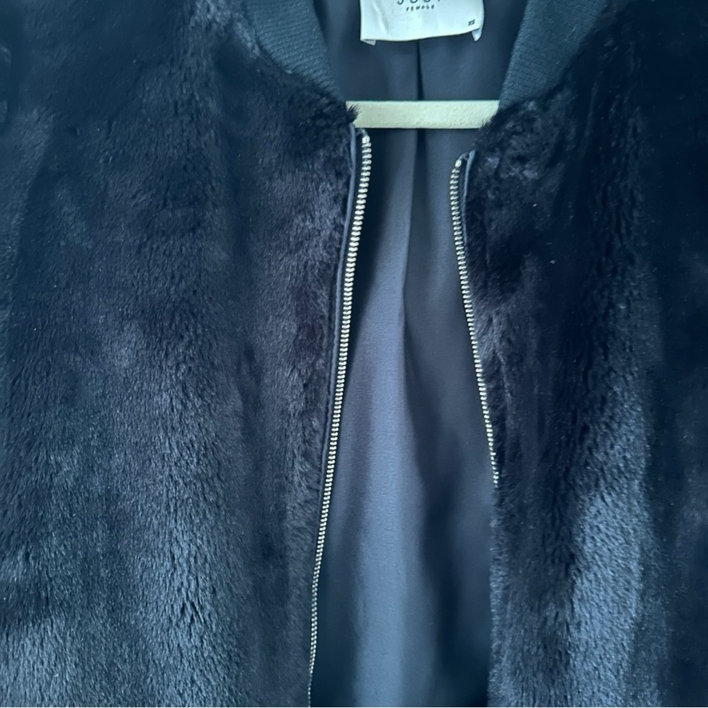 JUST Female Soft Black Faux Fur Bomber Woman’s Size XS - Picture 8 of 8